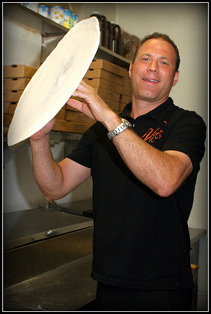 VITO'S - DOUGH TOSSING