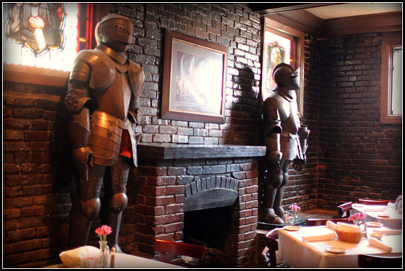 SOULARDS - SIDE ROOM