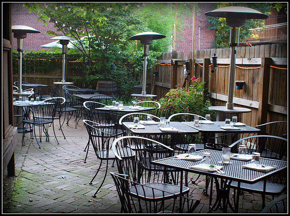 BAILEY'S BACK PATIO